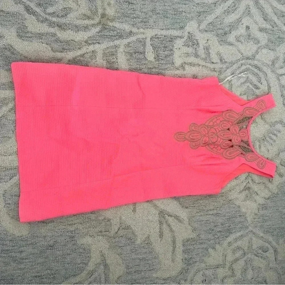 Lilly Pulitzer LARGO CUT IN SHIFT DRESS Size 6 Coral Pink with Gold - Picture 9 of 15
